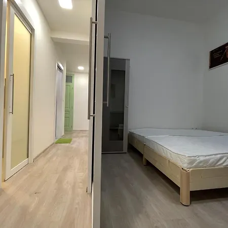 Vintage Center Apartment *